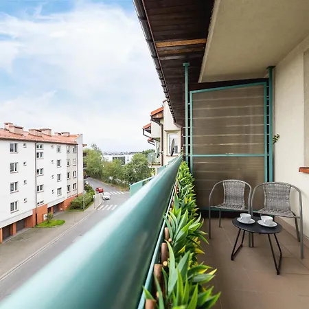 Cozy With Parking In By Renters Krakkó