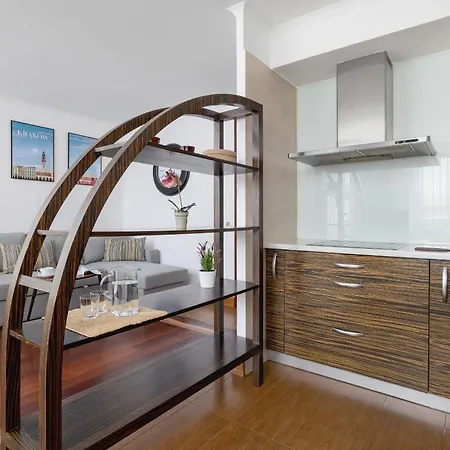 Cozy With Parking In By Renters * Krakkó