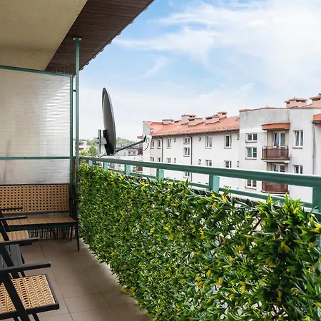 Cozy With Parking In By Renters