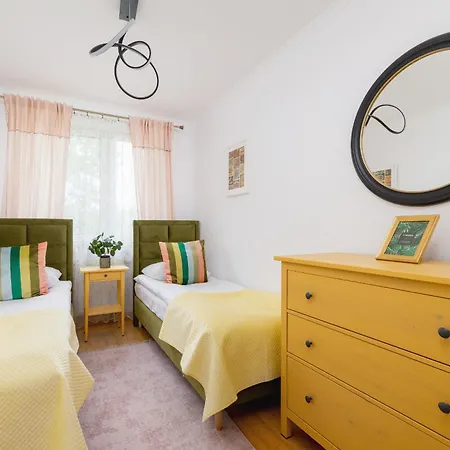 Cozy With Parking In By Renters *