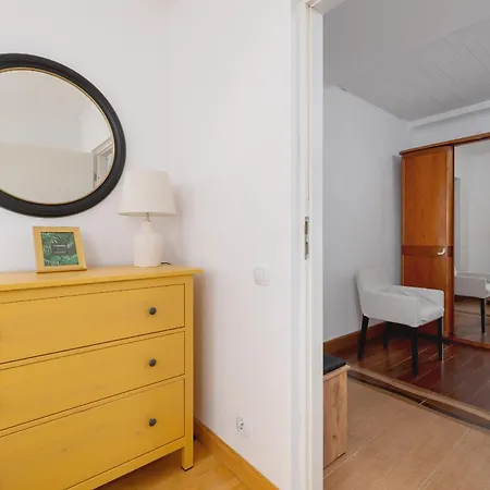 Διαμέρισμα Cozy With Parking In By Renters Krasków